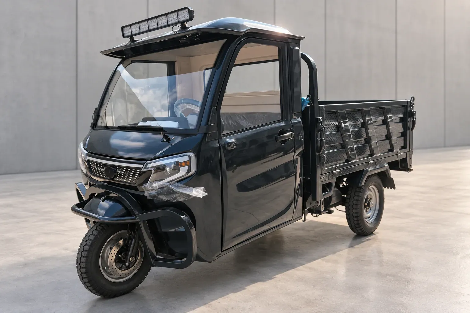 Вантажний електротрицикл Corso Truck Cesar 2999W, самоскид